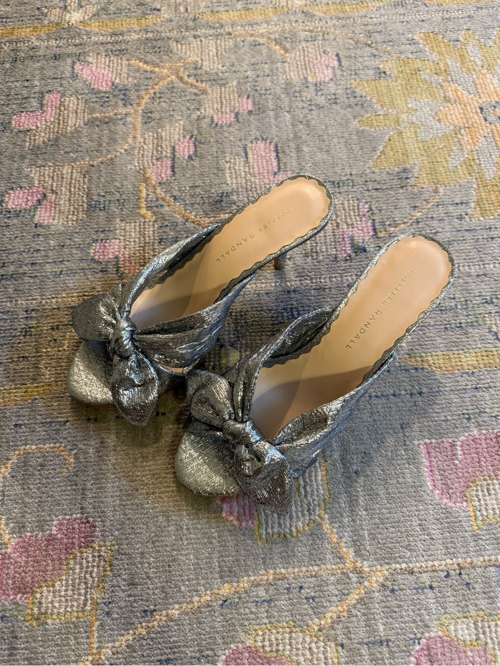 Loeffler Randall Silver Lamé Knotted Bow Mules Heels 7 Metallic Pointed Toe